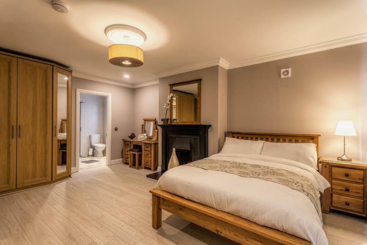 Tintawn House Hotel Sandyford Luaran gambar