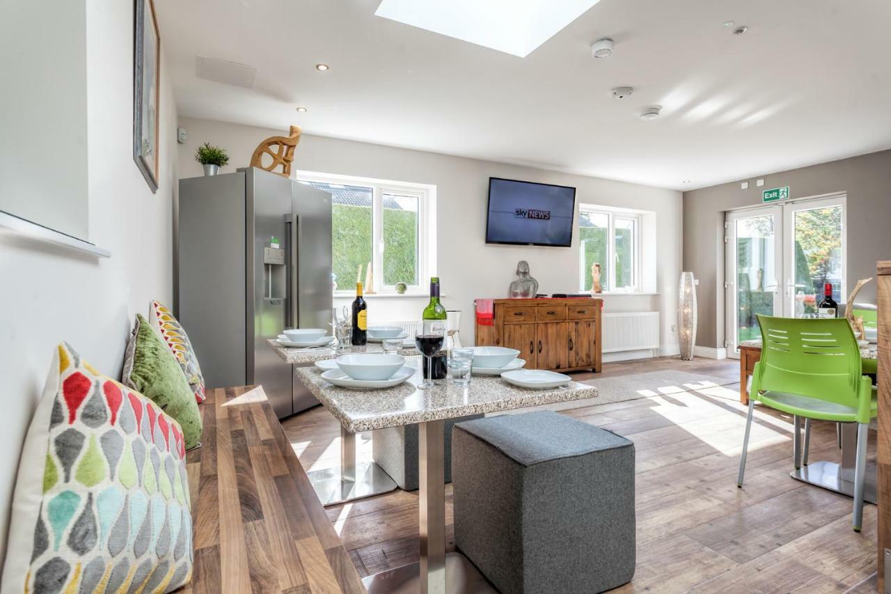 Tintawn House Hotel Sandyford Luaran gambar