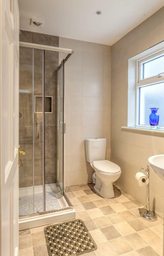 Tintawn House Hotel Sandyford Luaran gambar